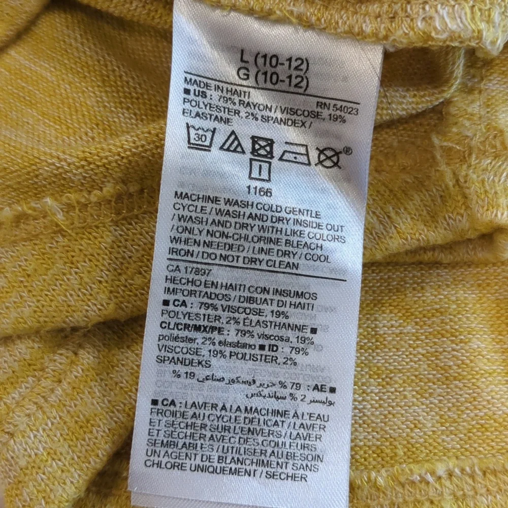 Old Navy | Golden Yellow Pullover Lightweight Sweater Long Sleeves | L